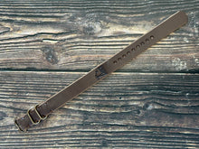 Load image into Gallery viewer, Zulu Strap - Horween Chromexcel - Natural