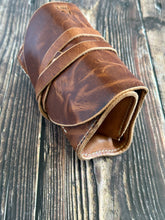 Load image into Gallery viewer, Watch Roll - Horween Dublin