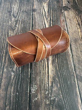 Load image into Gallery viewer, Watch Roll - Horween Dublin