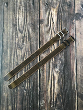 Load image into Gallery viewer, Zulu Strap - Horween Chromexcel - Olive Brown