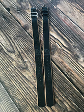 Load image into Gallery viewer, Zulu Strap - Horween Chromexcel - Navy