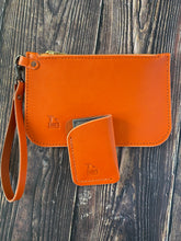 Load image into Gallery viewer, Wristlet - English Bridle