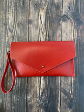 Load image into Gallery viewer, Envelope Clutch - English Bridle - Wrist Strap