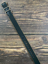 Load image into Gallery viewer, Zulu Strap - Horween Chromexcel - Navy