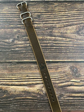 Load image into Gallery viewer, Zulu Strap - Horween Chromexcel - Olive Brown