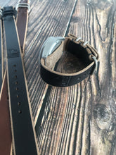 Load image into Gallery viewer, Zulu Strap - Horween Chromexcel - Black

