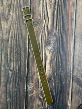 Load image into Gallery viewer, Zulu Strap - Wickett &amp; Craig English Bridle - Olive
