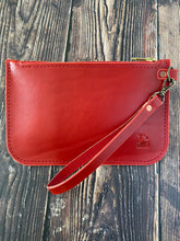 Load image into Gallery viewer, Wristlet - English Bridle
