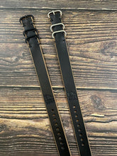 Load image into Gallery viewer, Zulu Strap - Horween Chromexcel - Black
